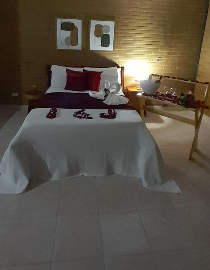 Eco Flat 314 - Hotel Fazenda Pedra Do Rodeadoro Боніту Екстер'єр фото